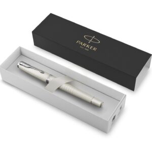 PARKER NP URBAN PREMIUM PEARL CT 2 Parker naliv pero urban premium pearl ct, sive boje zatvorena u poklon kutiji crno sive boje