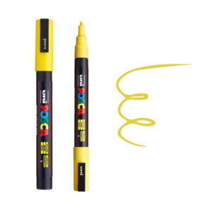 Žuti marker brenda Posca sa skinutim poklopcem i žutim iscrtanim linijama.