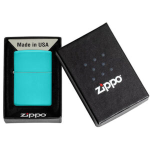 Zippo upaljač tirkiz boje zatvoren u poklon kutiji