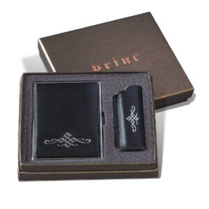 Set crne futrole i upaljača sa srebrnim detaljima