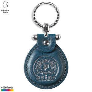 Kožni privesak za ključeve u plavoj boji sa utisnutim logom brenda Princ Leather.