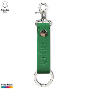 Kožni privezak zelene boje sa metalnom kopčom i gravurom brenda Princ Leather.