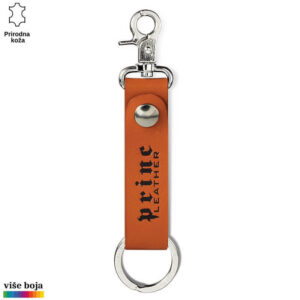 Narandžasti kožni privezak sa metalnom kopčom i prstenom