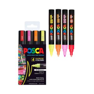 Posca marker pakovanje od 4 komada 5M markera.