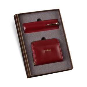 Ženski poklon set. Novčanik i futrola sa olovkom. Bordo boje.